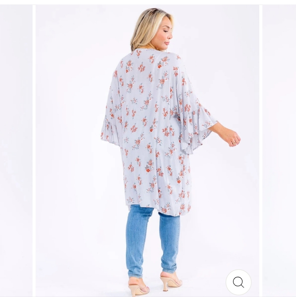 Floral Print Women's Top - Picture 4 of 5